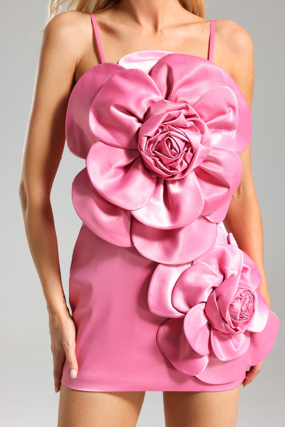 Ninetta Mini Dress - Bold Floral - Halter Neckline - Luxurious Fabric - Smooth Fit Feel - Mini Length
