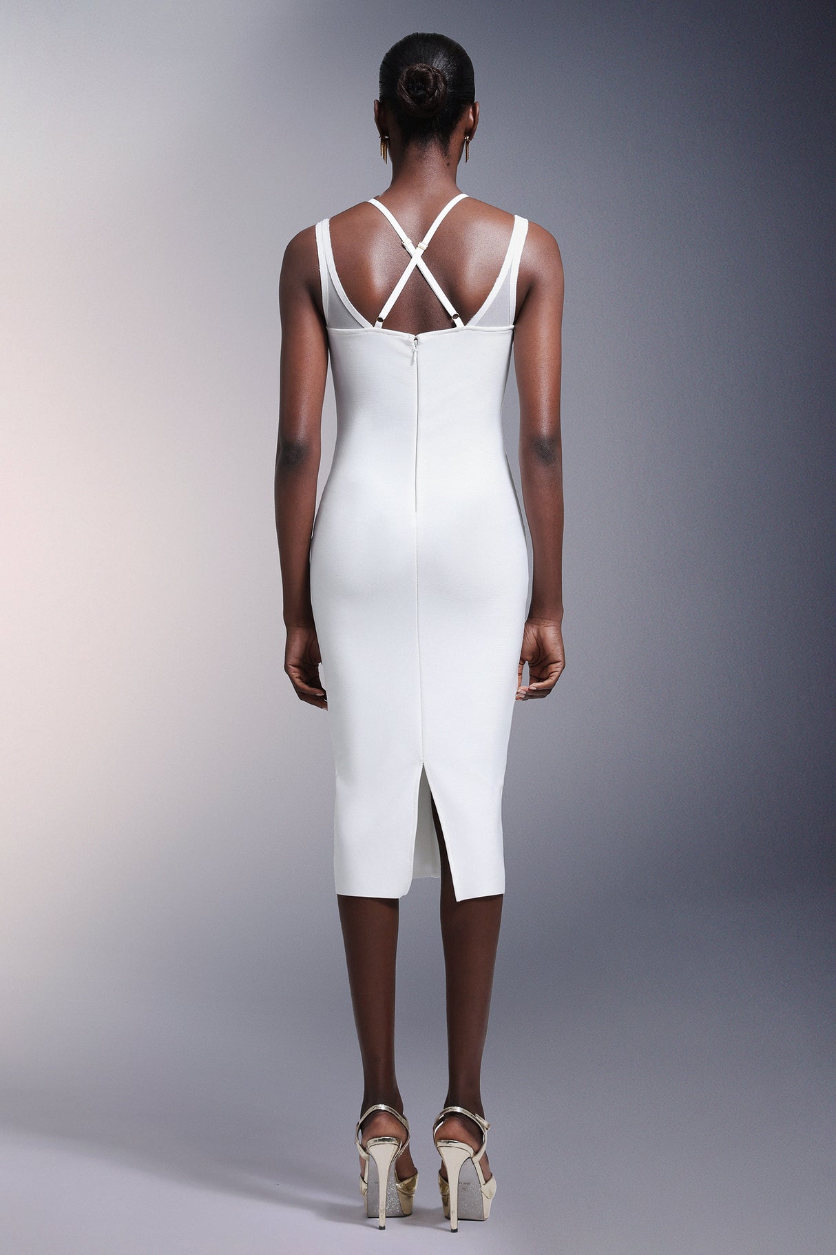 Virginia Midi Dress - Figure-Hugging Fit - Plunging Neckline - Intricate Bodice Detailing - High-Quality Blend - Bandage
