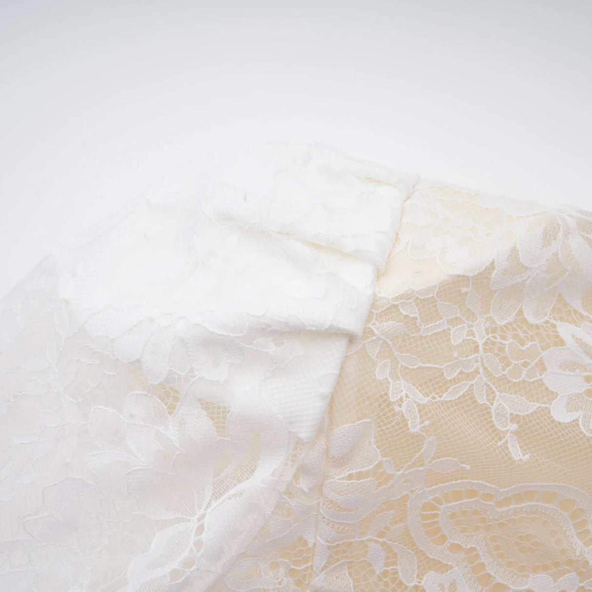 Adèle White Puff Floral Blouse Mermaid Skirt Set