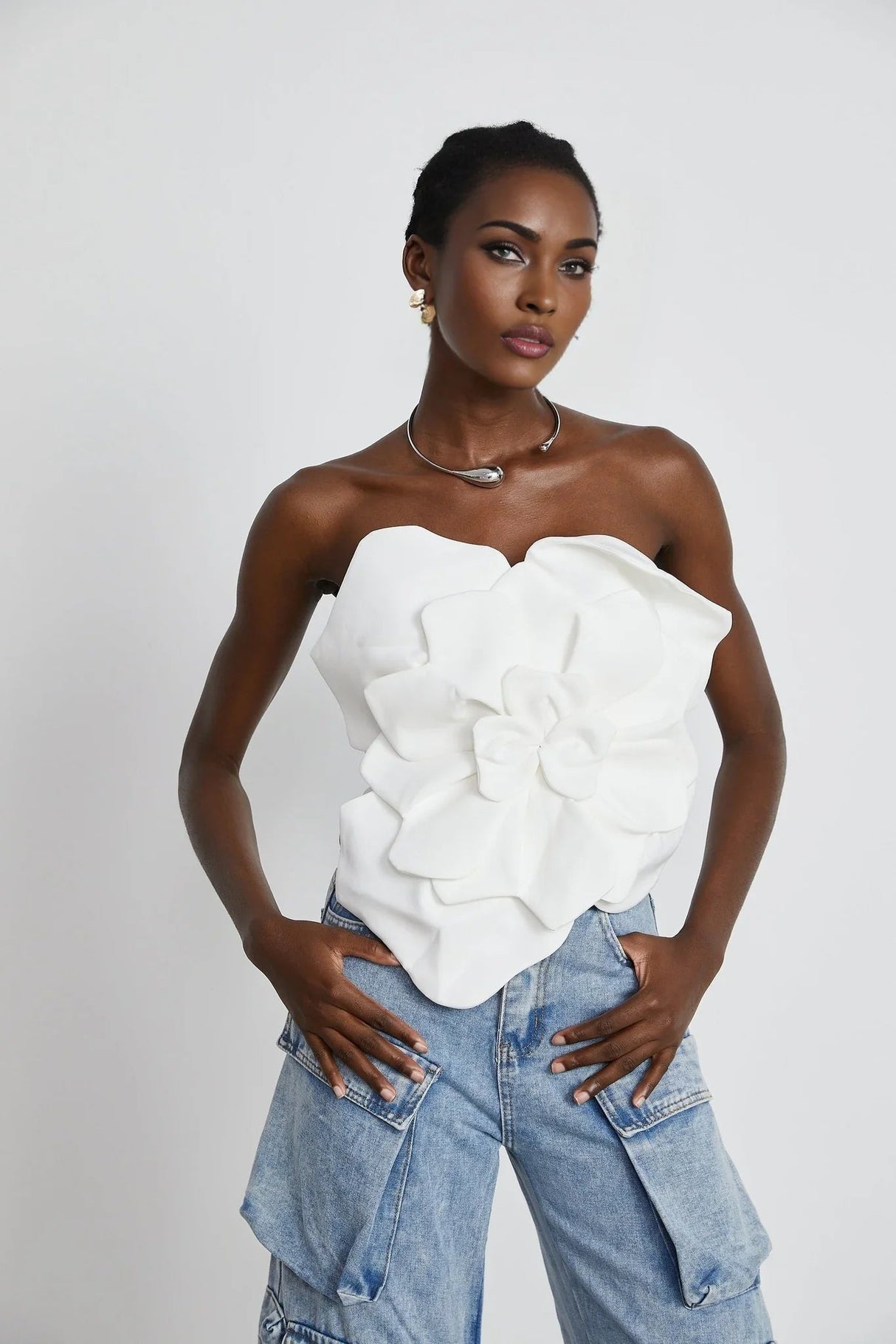 Adrianna Floral Top - Off the Shoulder Design - Sleeveless - Floral Appliqu Detailing - Cropped Length