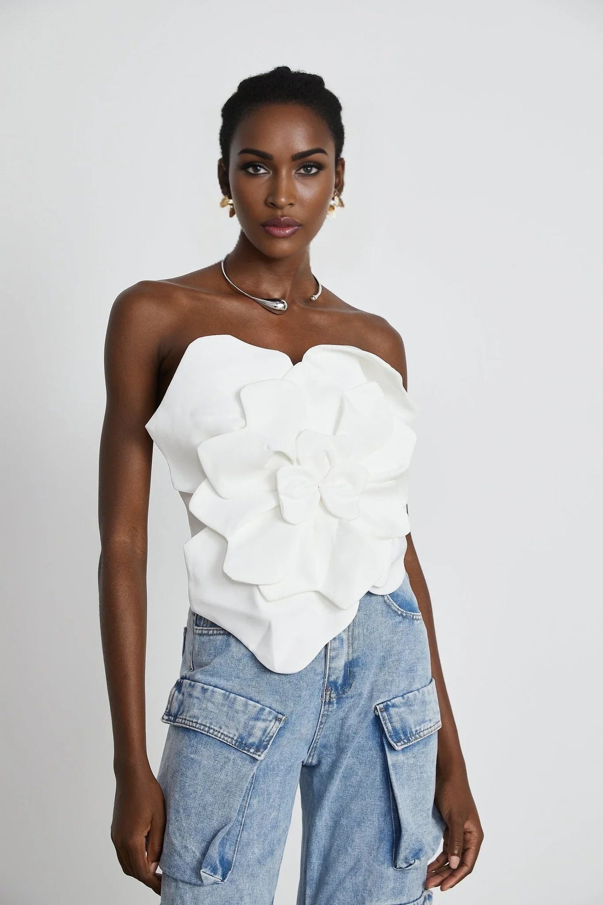 Adrianna Floral Top - Off the Shoulder Design - Sleeveless - Floral Appliqu Detailing - Cropped Length