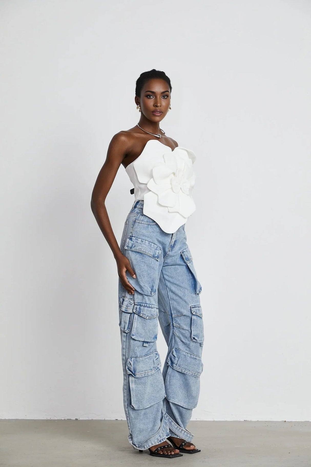 Adrianna Floral Top - Off the Shoulder Design - Sleeveless - Floral Appliqu Detailing - Cropped Length