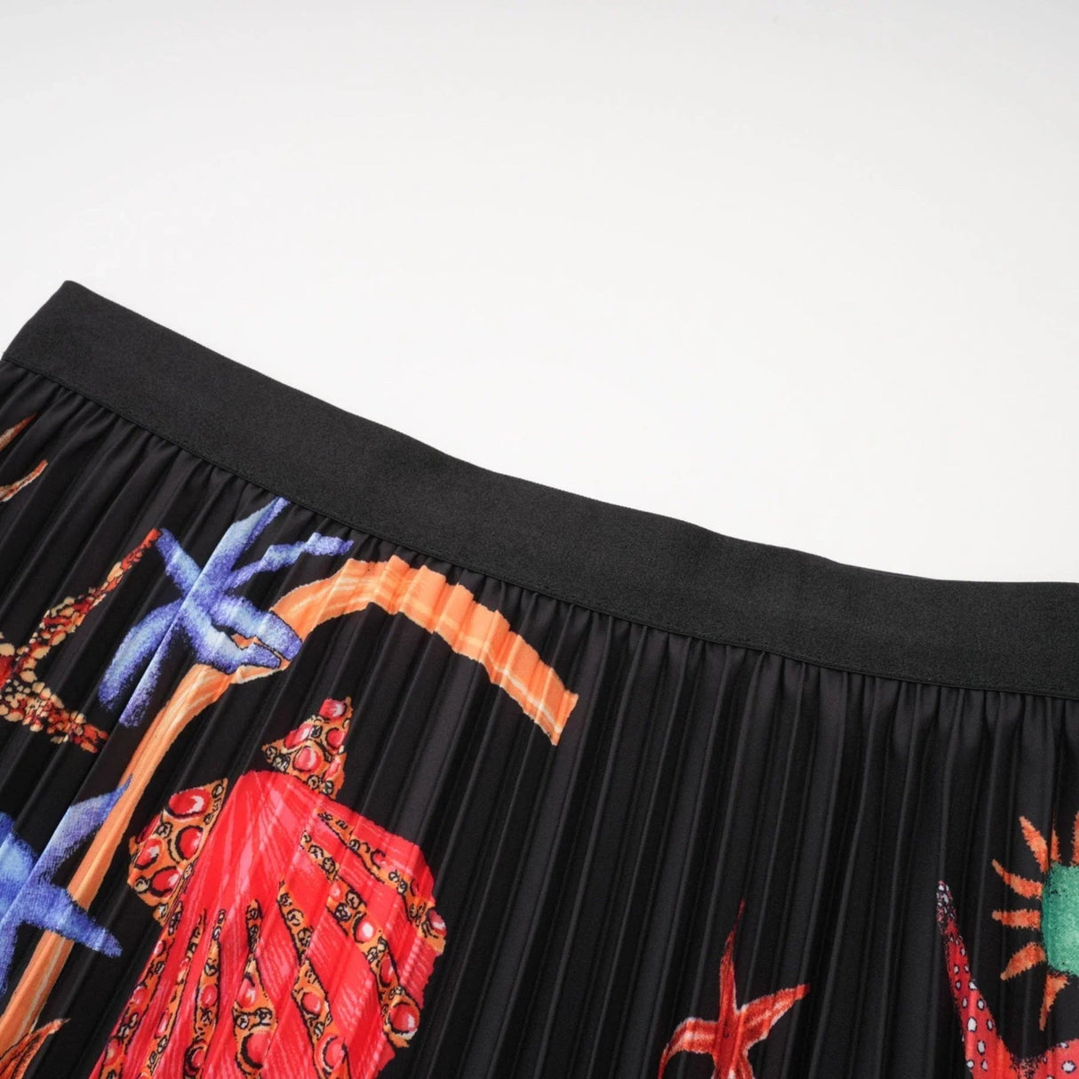 Ainsley Skirt & Top Set - Short Sleeves - Mock Neck - Pattern - Pleat Detailing