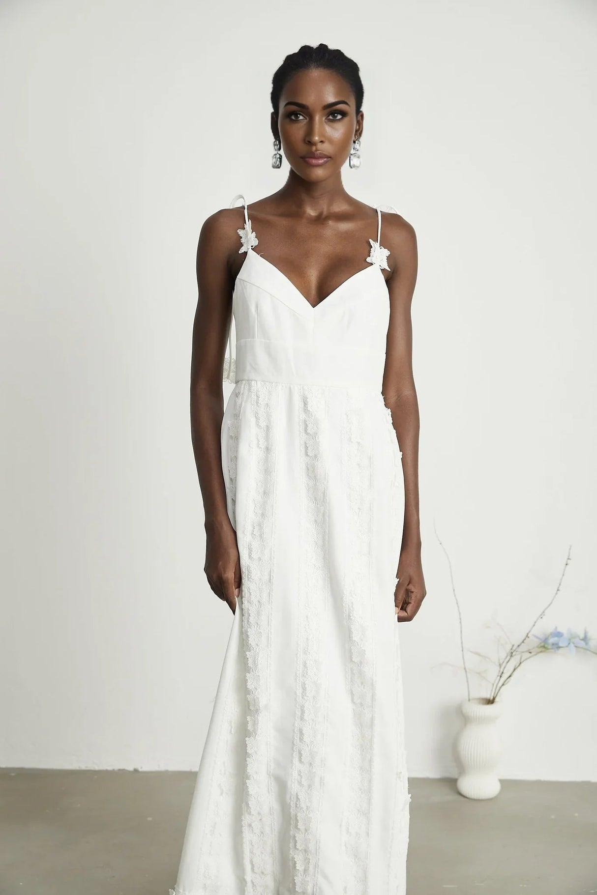 Alana Midi Dress - Sleeveless V - Neck Lace Butterfly Detail Rear Slit Zip Fastening Elegant Embroidery Stylish Length