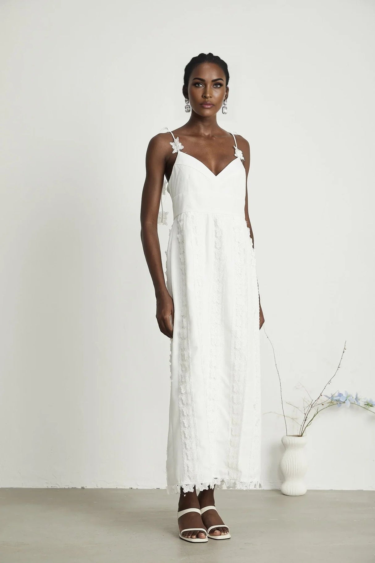 Alana Midi Dress - Sleeveless V - Neck Lace Butterfly Detail Rear Slit Zip Fastening Elegant Embroidery Stylish Length