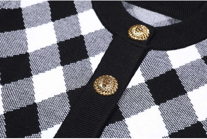 Alba Cardigan - Cropped Length - Argyle Pattern - Tailored Fit - Golden Buttons - Soft Knit Fabric