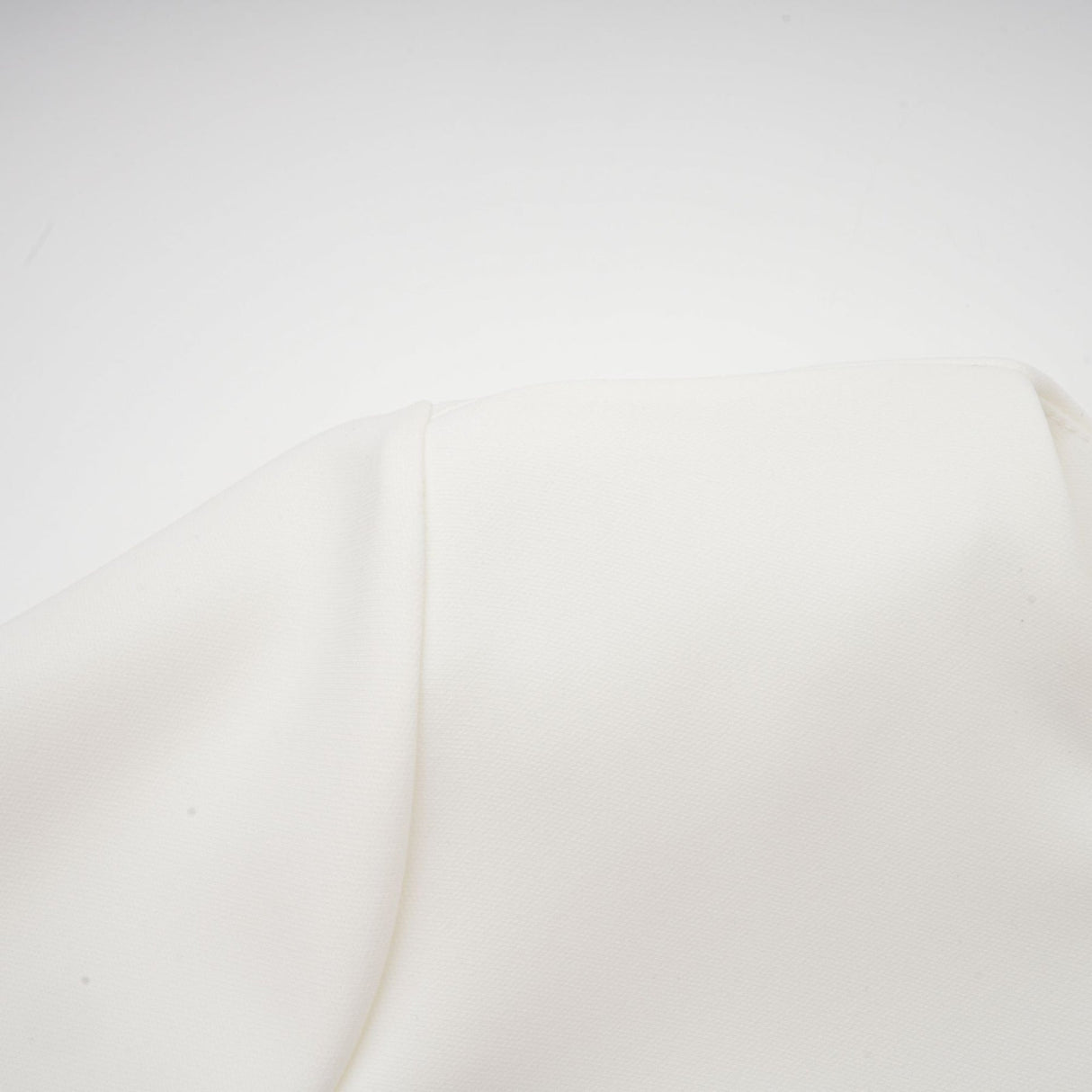 Alina Top & Skirt Set - Elegant 3D Petal Detailing - Flattering Flared Silhouette - Chic Midi Length - Stylish Rear Zip Fastening