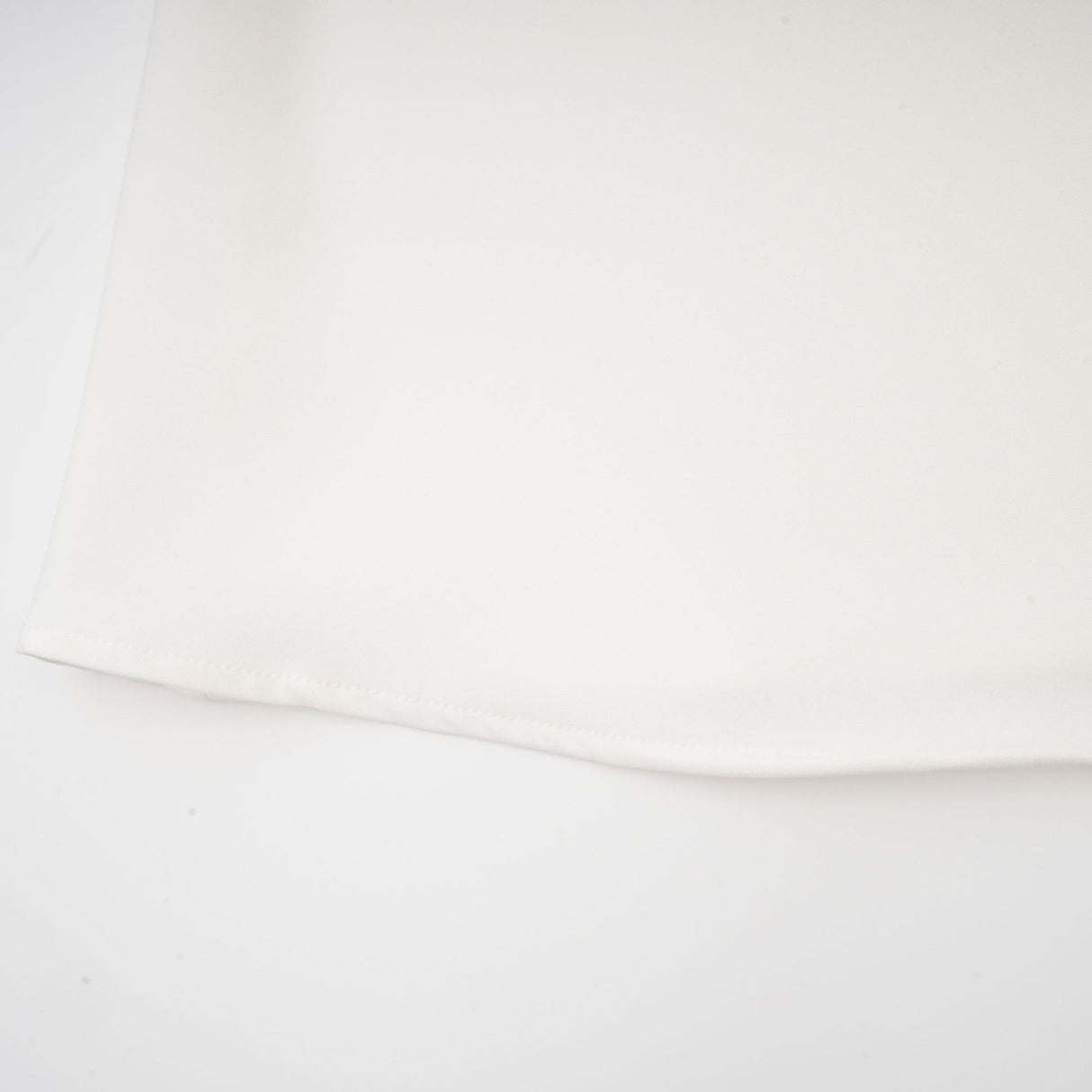 Alina Top & Skirt Set - Elegant 3D Petal Detailing - Flattering Flared Silhouette - Chic Midi Length - Stylish Rear Zip Fastening