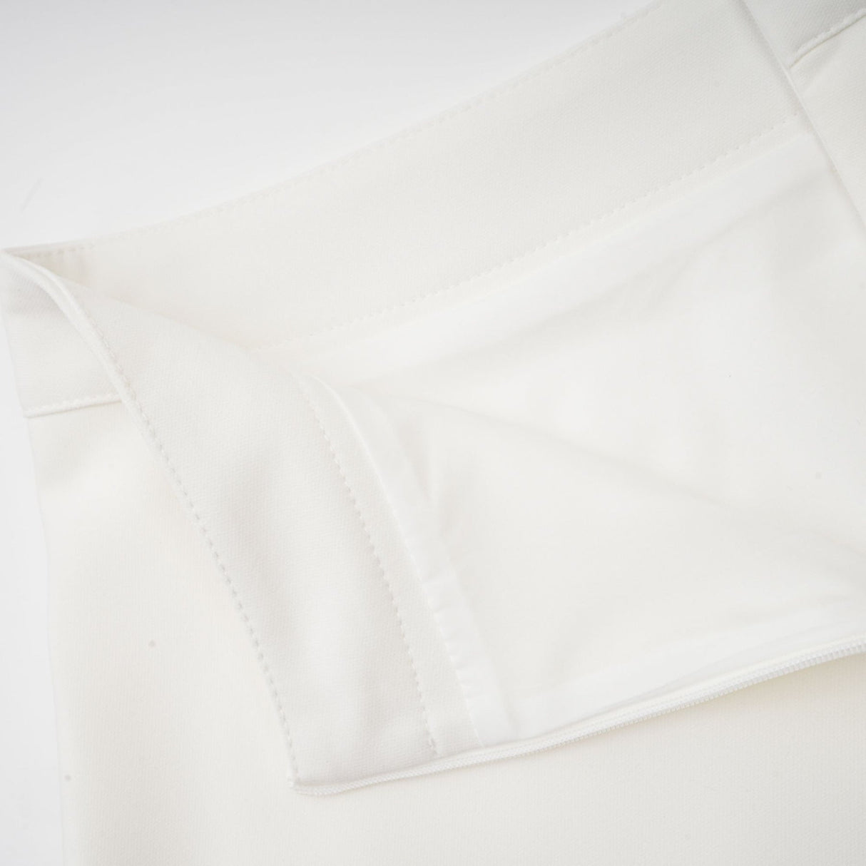 Alina Top & Skirt Set - Elegant 3D Petal Detailing - Flattering Flared Silhouette - Chic Midi Length - Stylish Rear Zip Fastening