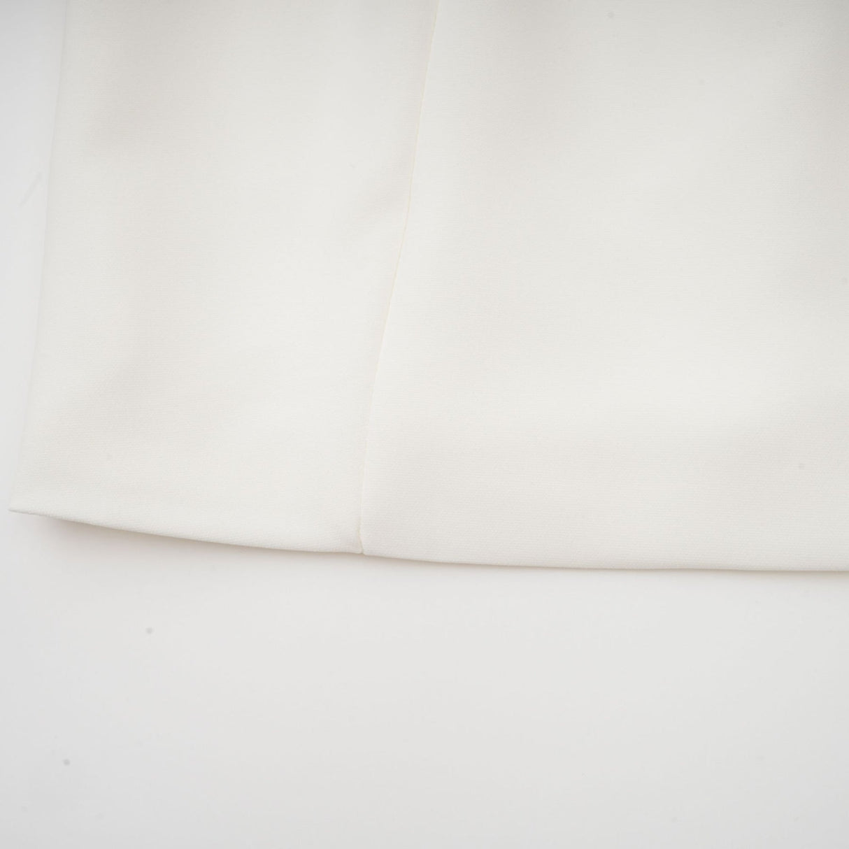 Alina Top & Skirt Set - Elegant 3D Petal Detailing - Flattering Flared Silhouette - Chic Midi Length - Stylish Rear Zip Fastening