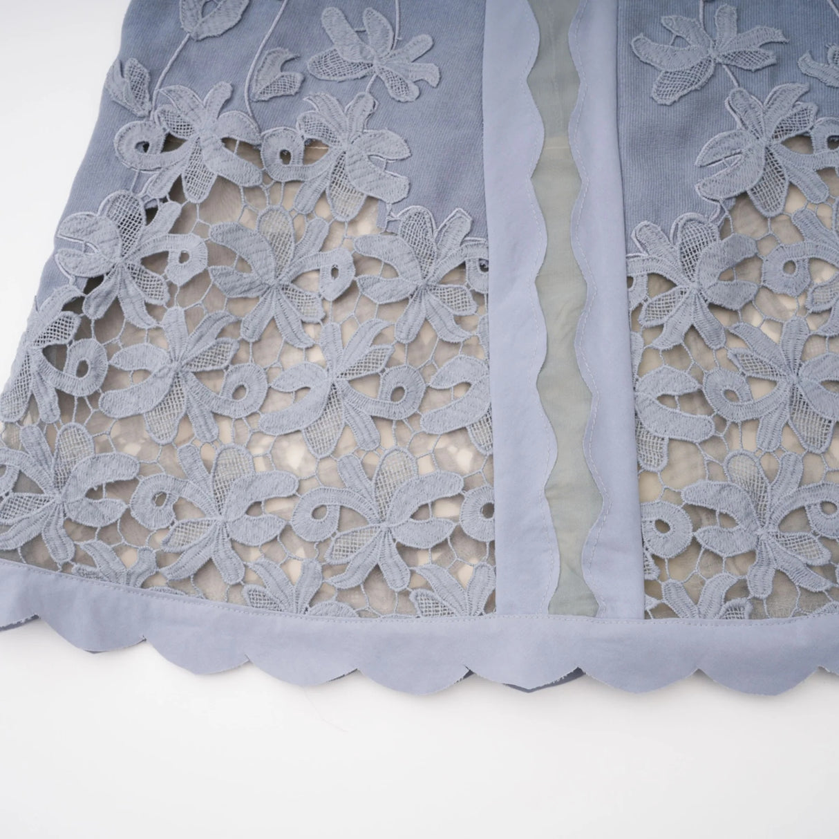 Amália Blue Scalloped Floral Embroidered Midi Dress