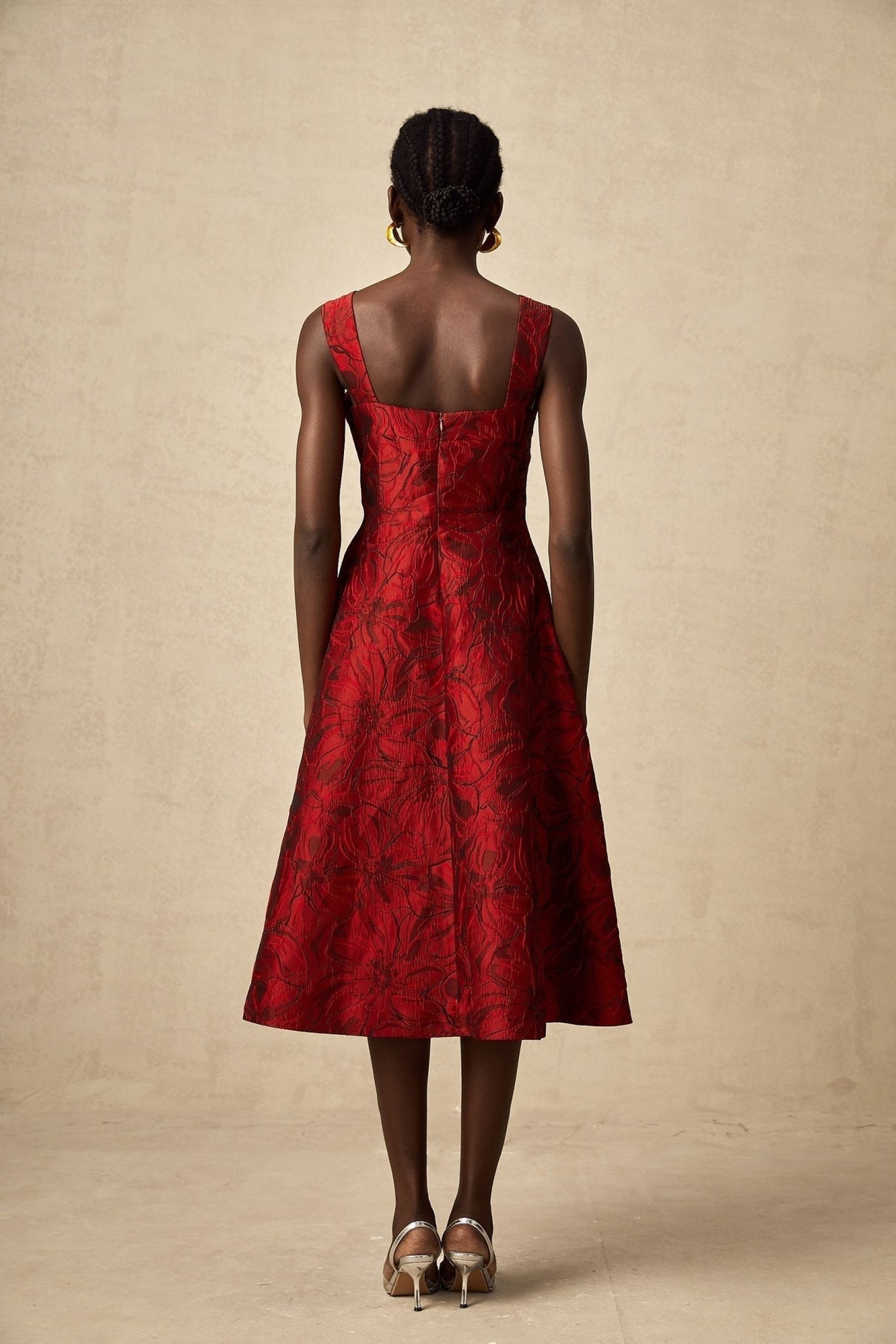 Amber Midi Dress - Sleeveless - Square Neck - Floral Jacquard - Flared Skirt - Side Pockets