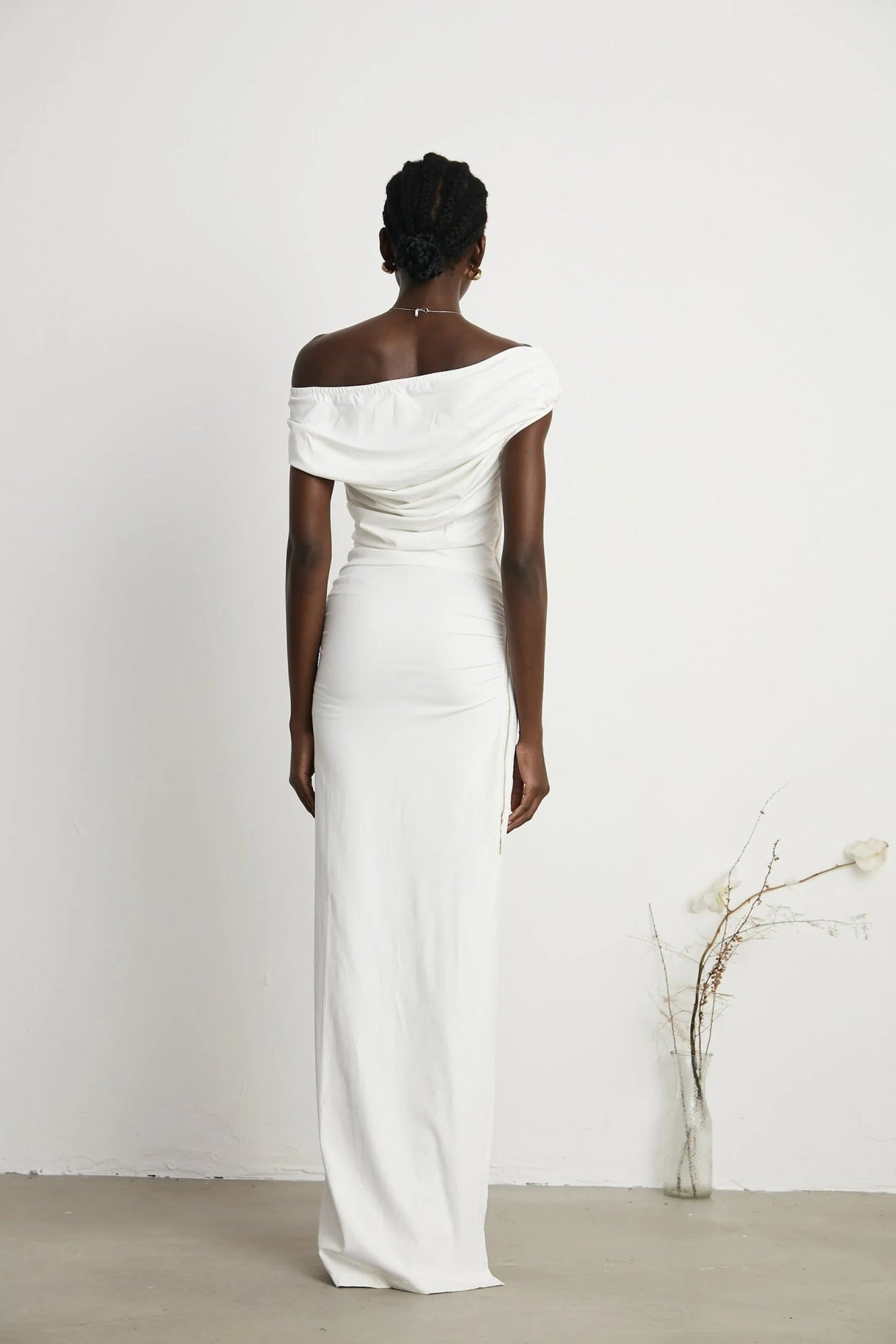 Amelina Maxi Dress - Off - The - Shoulder Design - Side Zip Fastening - Pleat Detailing - Side Slit Feature