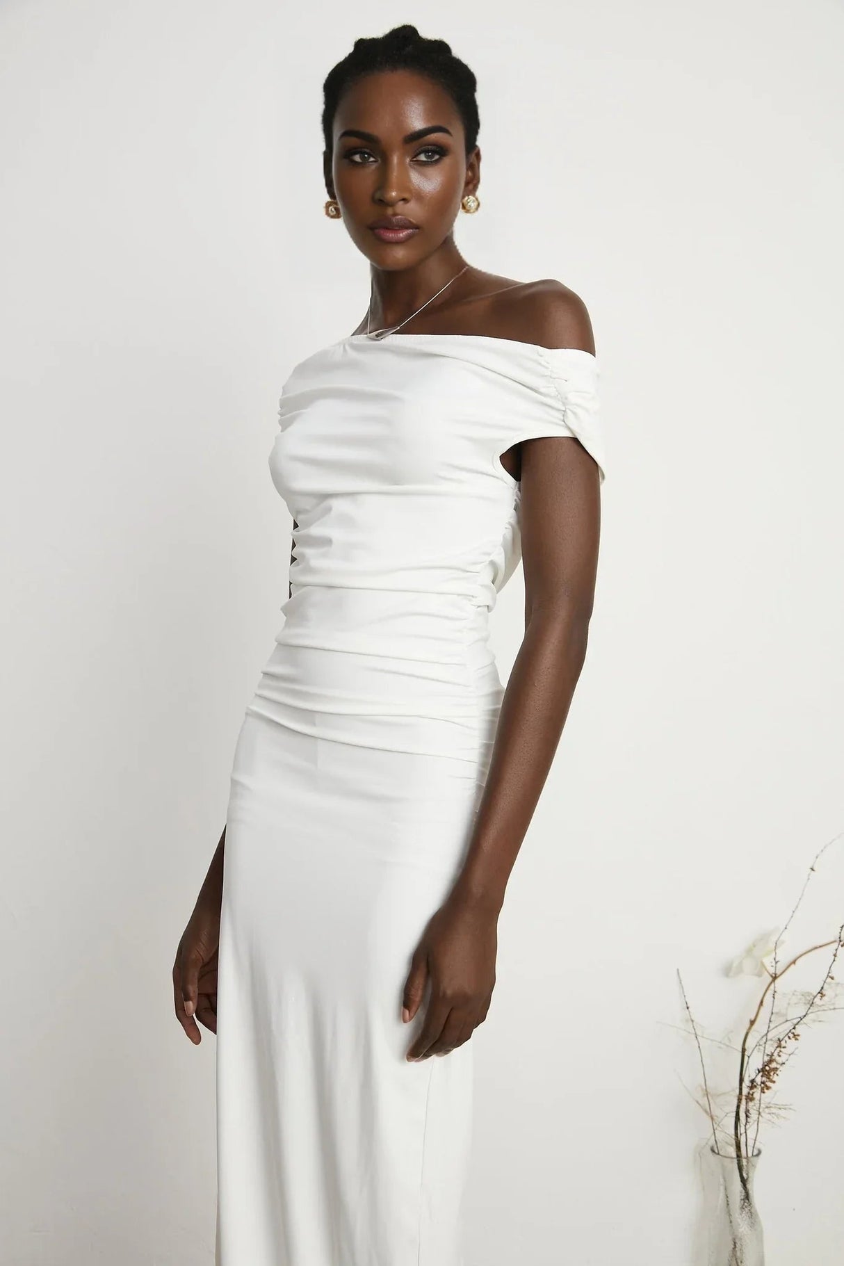 Amelina Maxi Dress - Off - The - Shoulder Design - Side Zip Fastening - Pleat Detailing - Side Slit Feature