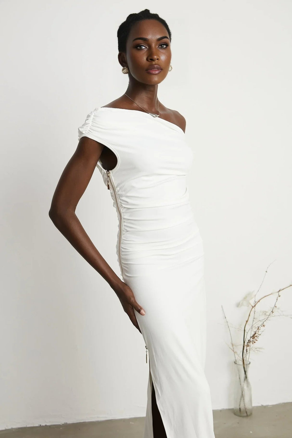 Amelina Maxi Dress - Off - The - Shoulder Design - Side Zip Fastening - Pleat Detailing - Side Slit Feature