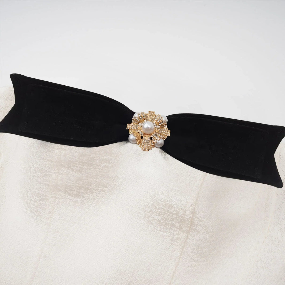 Angioletta Mini Dress - Off the Shoulder Style - Sleeveless Design - Bow Detailing - Thigh Length