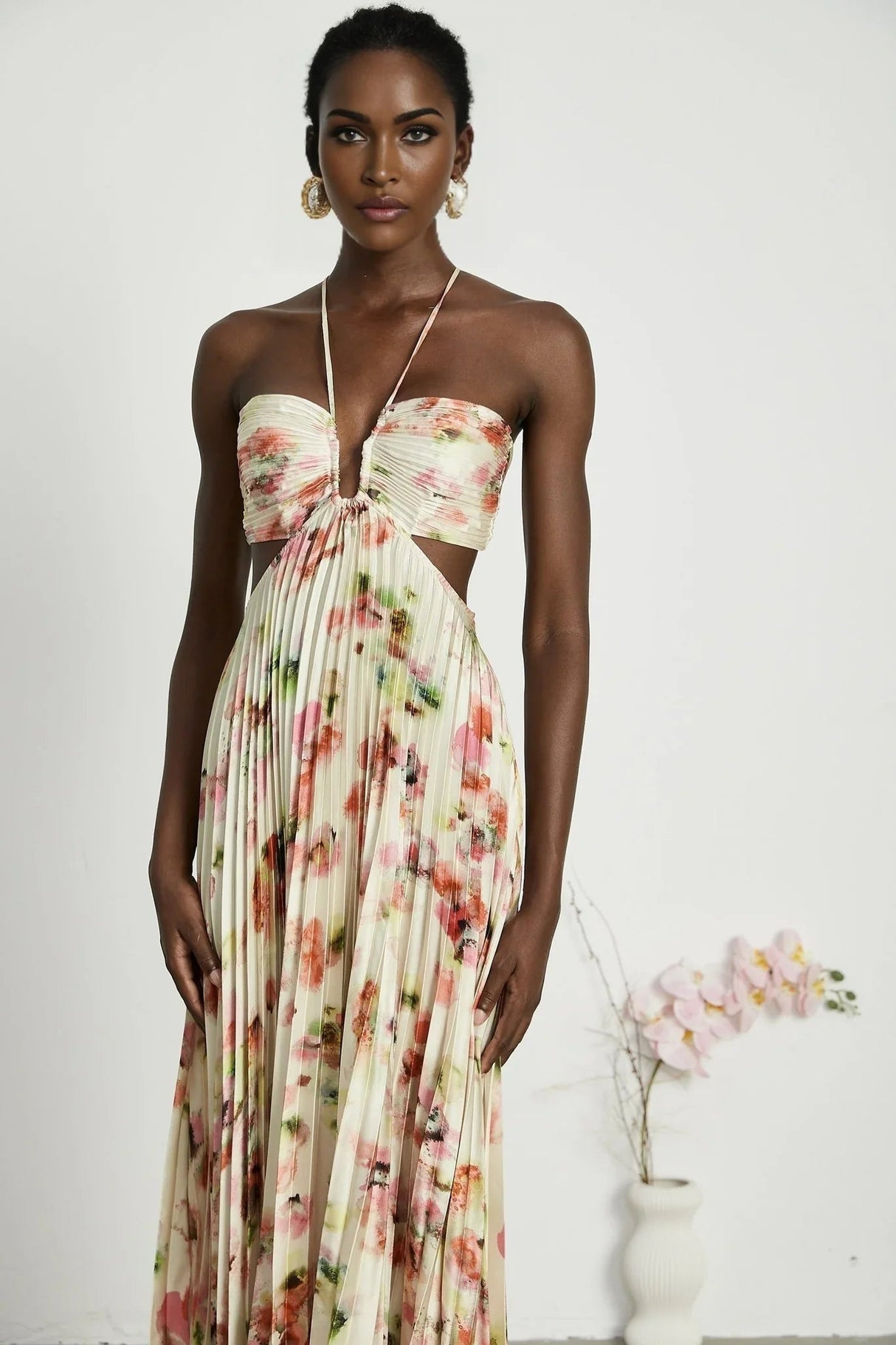Annalee Floral Maxi Dress - Sleeveless Halter Neck - Bustier Style with Cut - out Design - Pleated with Front Button Fastening