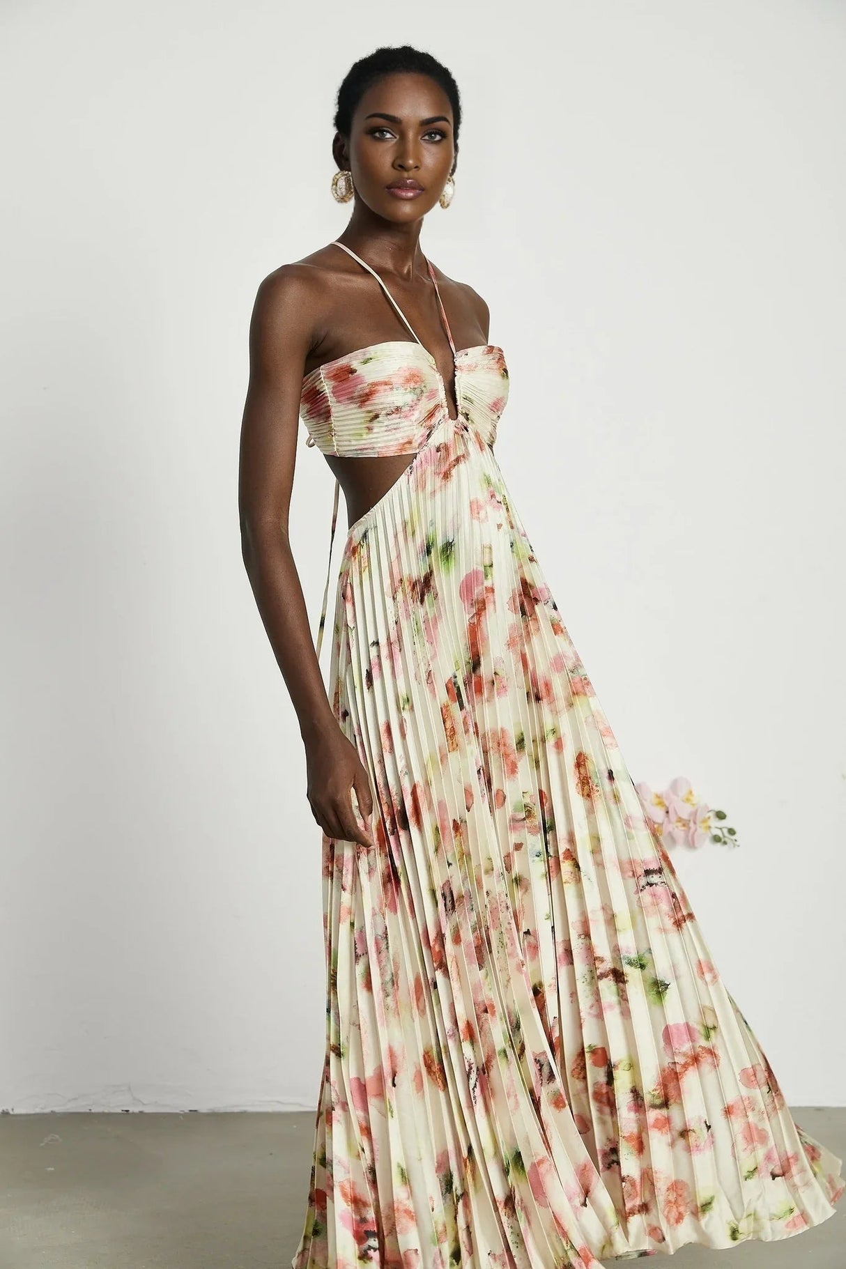 Annalee Floral Maxi Dress - Sleeveless Halter Neck - Bustier Style with Cut - out Design - Pleated with Front Button Fastening
