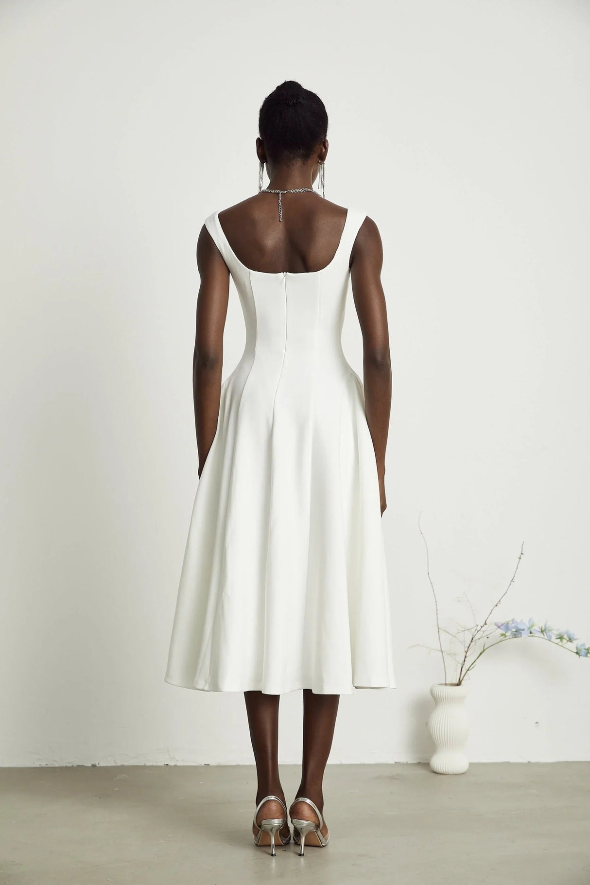 Annie Midi Dress - Square Neck - Sleeveless - Pleat Detailing - Waist Tightened Design - Flared Skirt