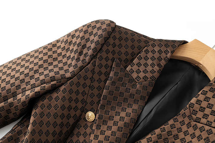 April Blazer - Tailored Double - Breasted Silhouette - Geometric Pattern - Slim Fit - Luxurious Fabric - Versatile Styling