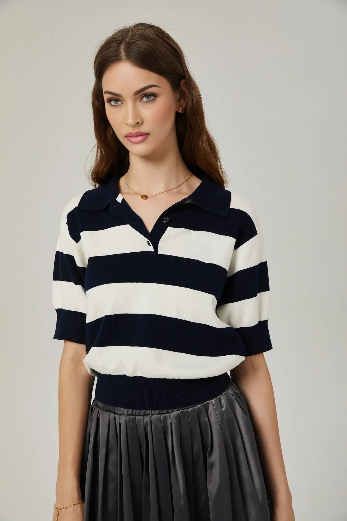 Aubrey Skirt - Color - blocked design - Pleated style - Elastic waistband - Knee length