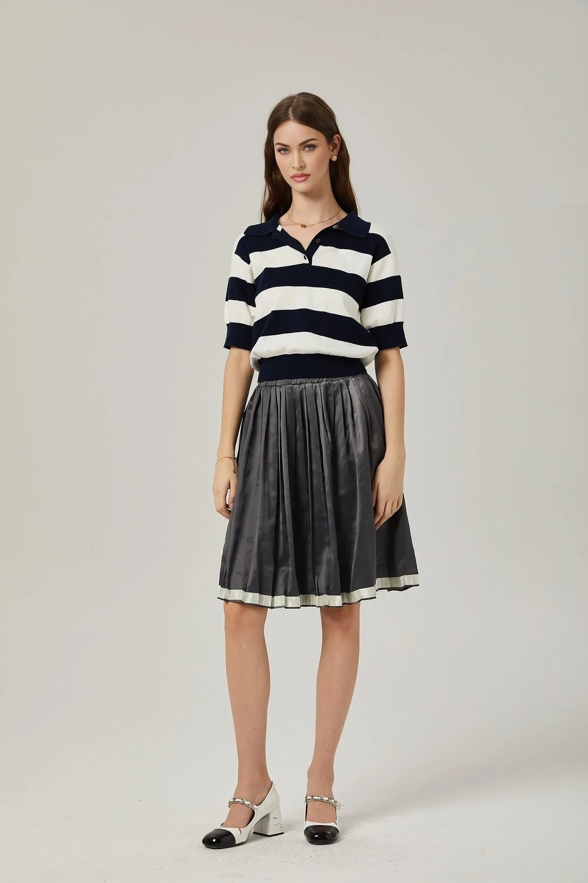 Aubrey Skirt - Color - blocked design - Pleated style - Elastic waistband - Knee length