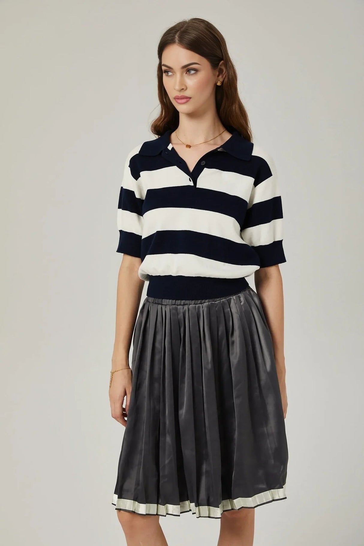 Aubrey Skirt - Color - blocked design - Pleated style - Elastic waistband - Knee length