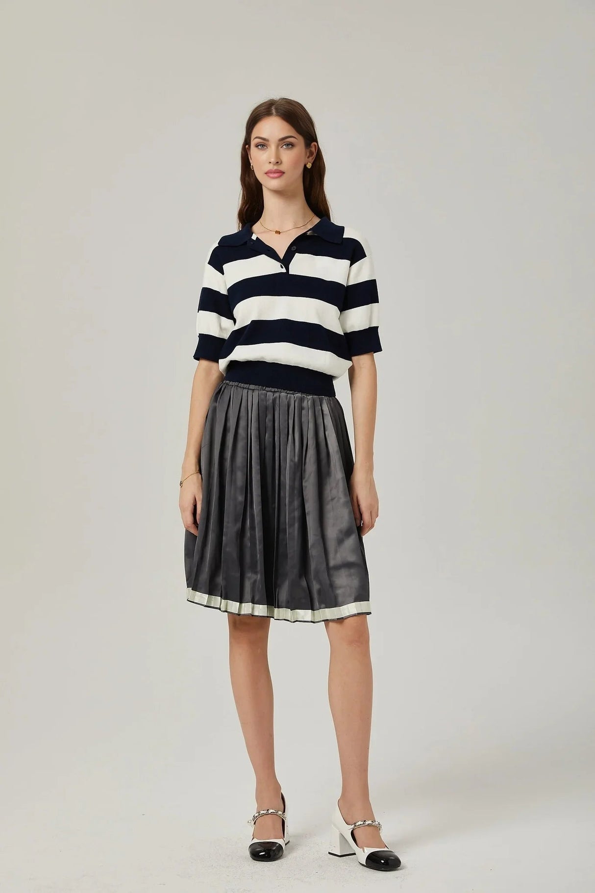 Aubrey Skirt - Color - blocked design - Pleated style - Elastic waistband - Knee length