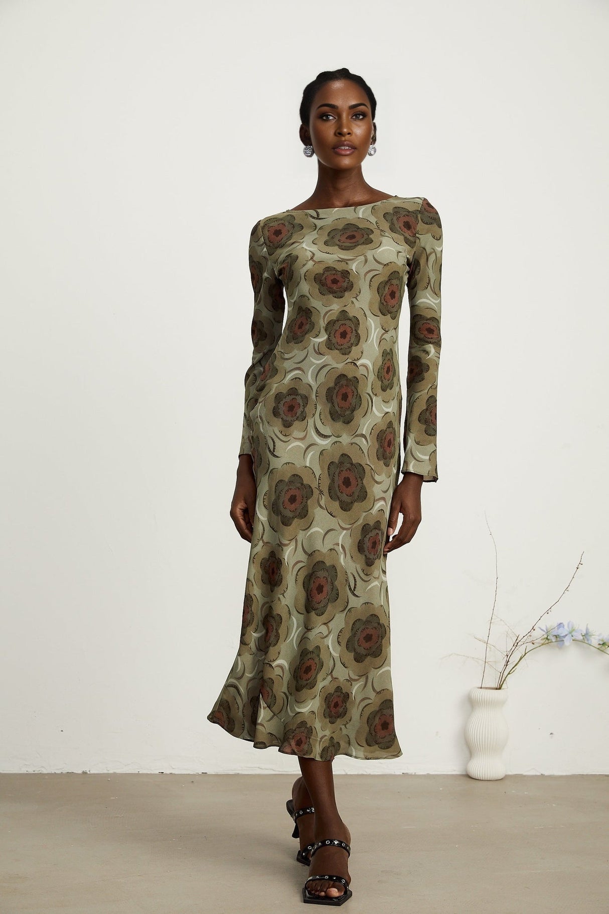 Autumn Midi Dress - Flirty Flared Sleeves - Elegant Flower Motif - Stretchy Comfort - Chic Slip - On Style - Versatile Midi Lengt