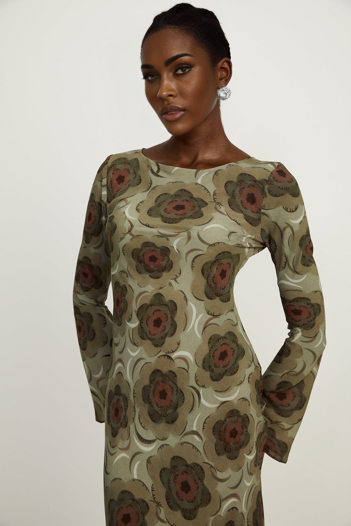 Autumn Midi Dress - Flirty Flared Sleeves - Elegant Flower Motif - Stretchy Comfort - Chic Slip - On Style - Versatile Midi Lengt