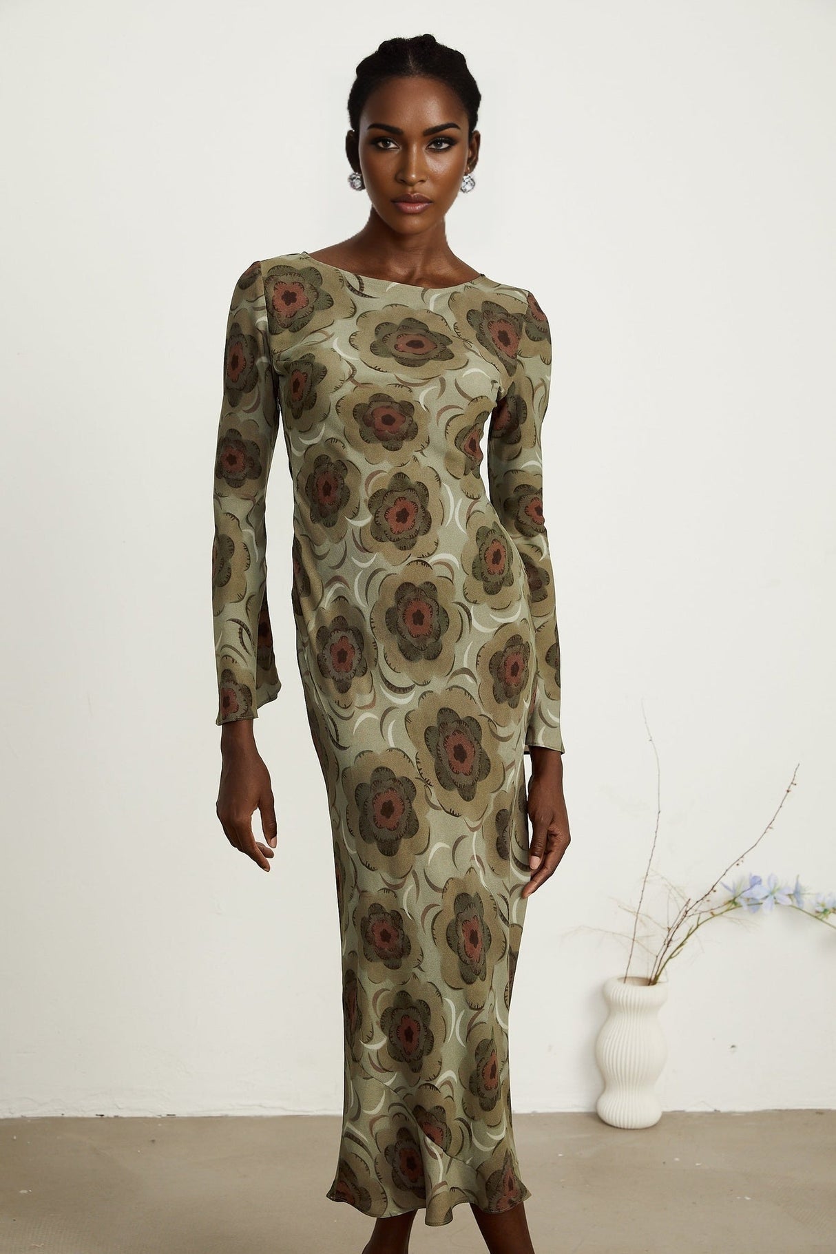Autumn Midi Dress - Flirty Flared Sleeves - Elegant Flower Motif - Stretchy Comfort - Chic Slip - On Style - Versatile Midi Lengt