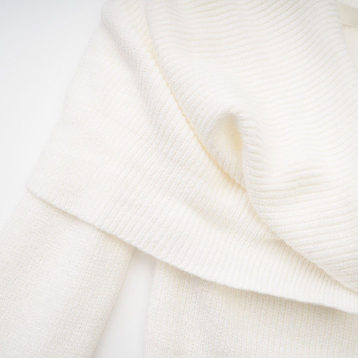 Ava Ribbed Knit Top - Twist Neckline - Long Sleeves