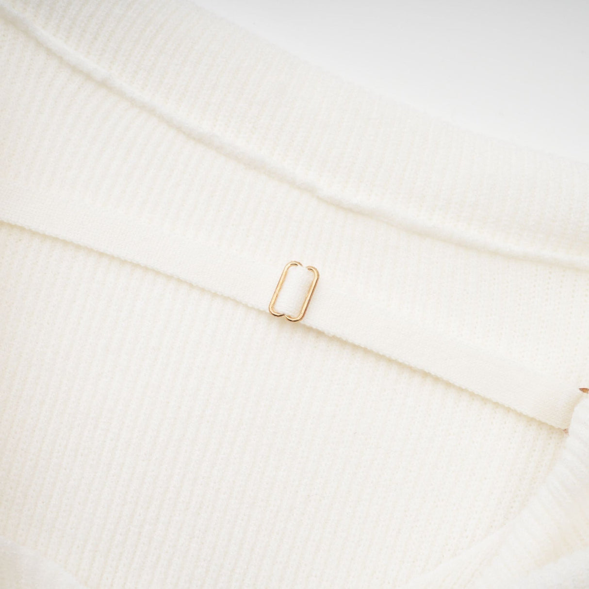 Ava Ribbed Knit Top - Twist Neckline - Long Sleeves