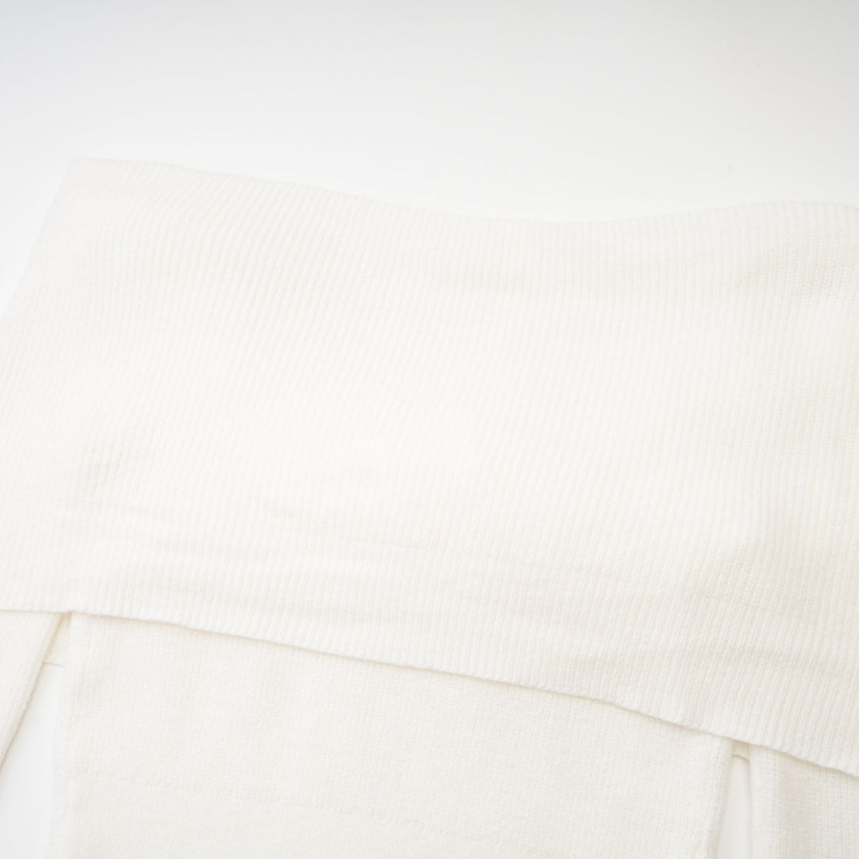 Ava Ribbed Knit Top - Twist Neckline - Long Sleeves