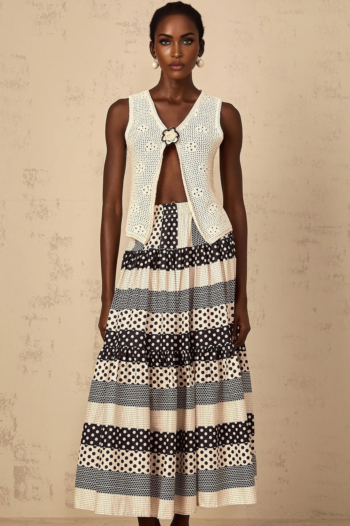 Bailey Top Crochet - Knit Flower - Pin Detail & Clasp Fastening