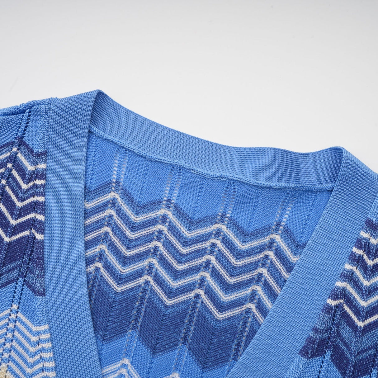 Bianca Skirt & Top Set - Ribbed Knit - Zigzag Woven Design - V - Neck - Button Fastening