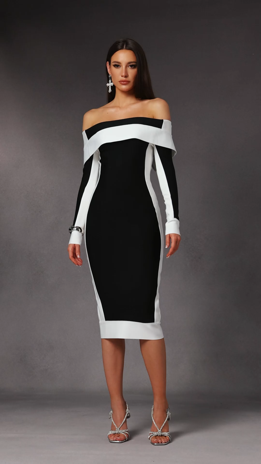 Black Off-The-Shoulder Long Sleeves Stripes Bandage Midi Dress