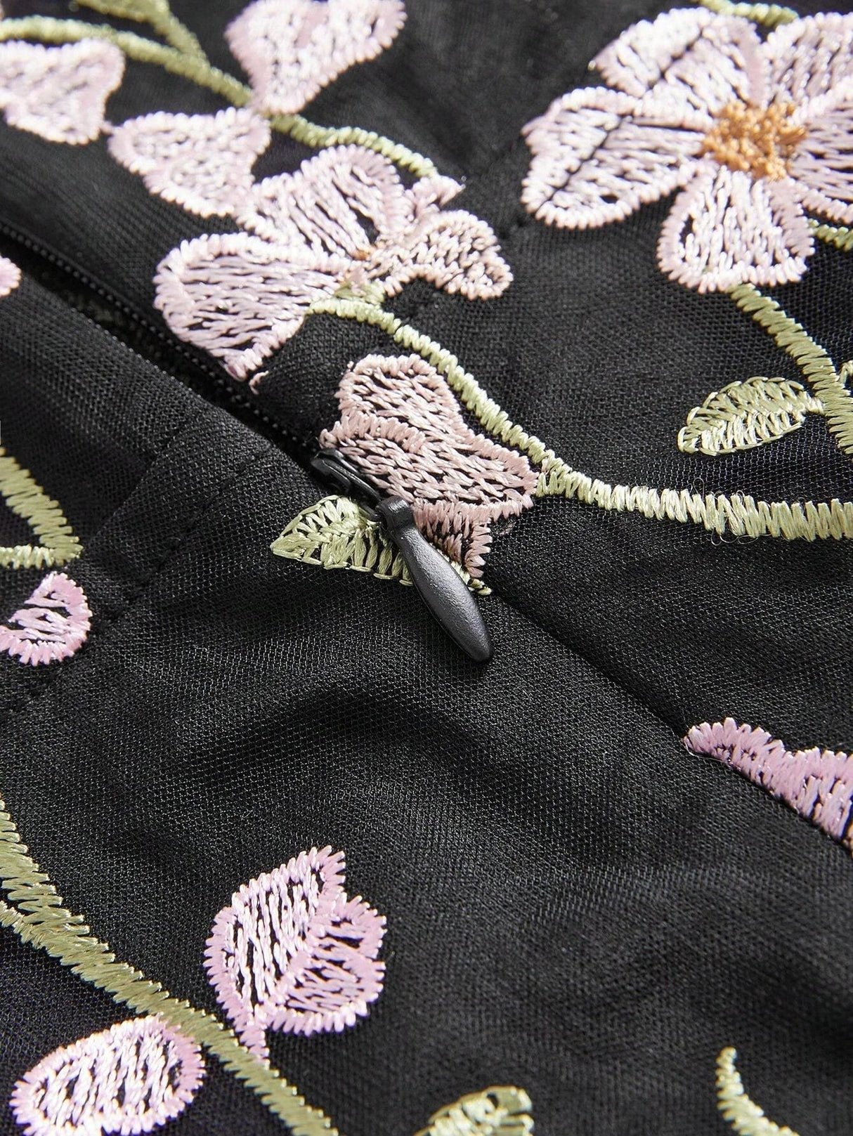 Bristol Midi Dress - Elegant Style - Floral Print - Long Sleeve - Fitted - Beach Occasion