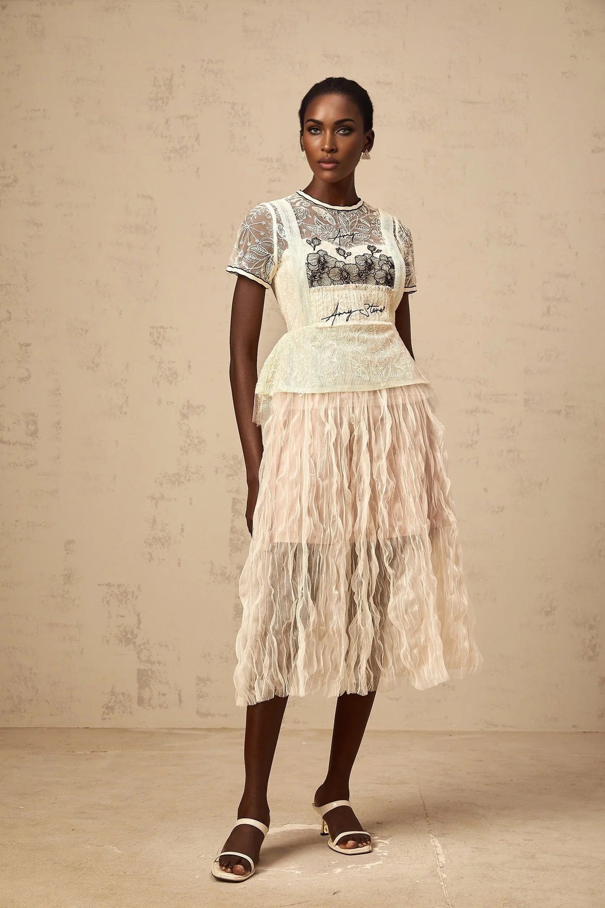 Caitlin Midi Dress Floral Embroidered Calf - Length White