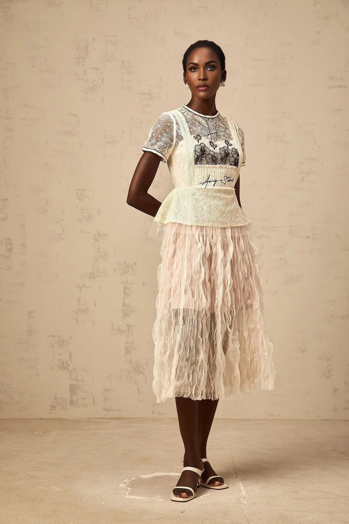 Caitlin Midi Dress Floral Embroidered Calf - Length White