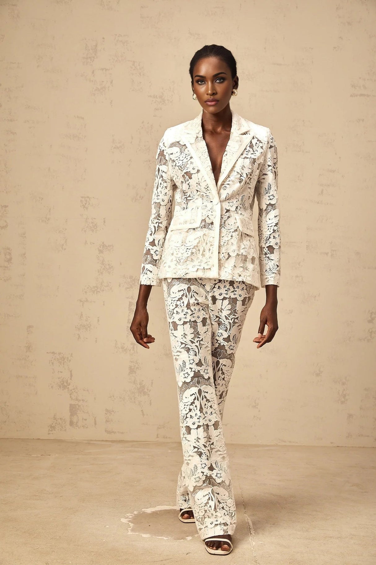 Caitlyn Blazer & Trousers Set White Sequined Flower - Embroidered