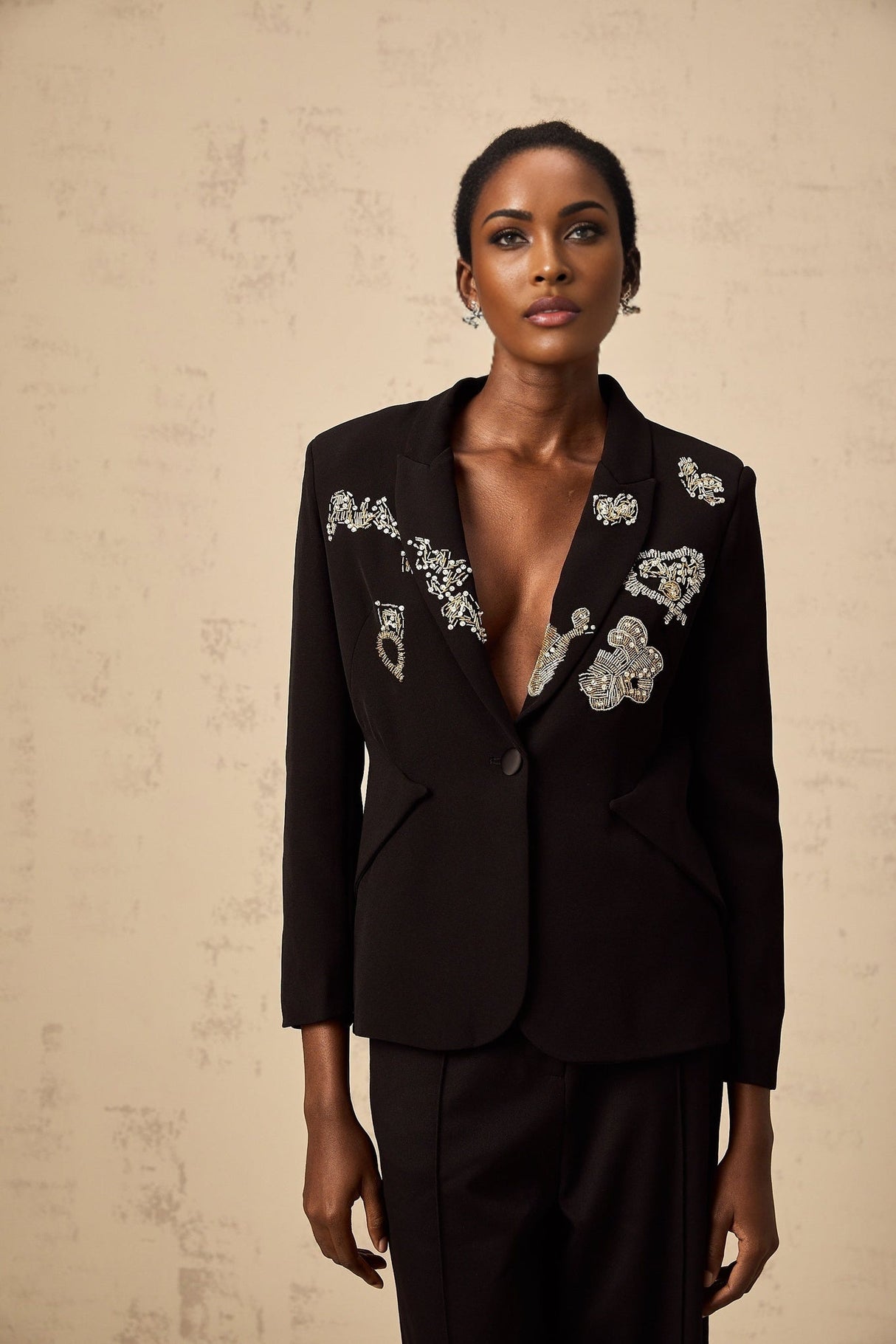 Carla Blazer - Peak Lapels - Long Buttoned - Cuff Sleeves - Pattern Embroidery - Front Button Fastening