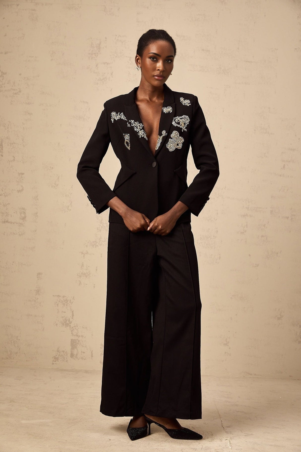 Carla Blazer - Peak Lapels - Long Buttoned - Cuff Sleeves - Pattern Embroidery - Front Button Fastening