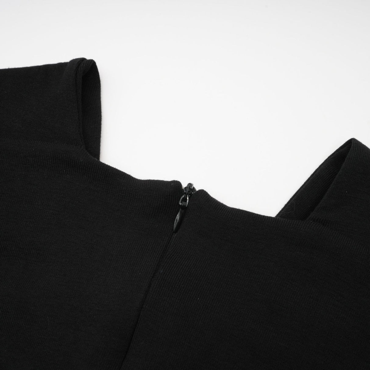 Cassidy Cut - Out Long Sleeve Top – Stretch Jersey – Gathered Detail – Gold - Tone Hardware – Zip Back