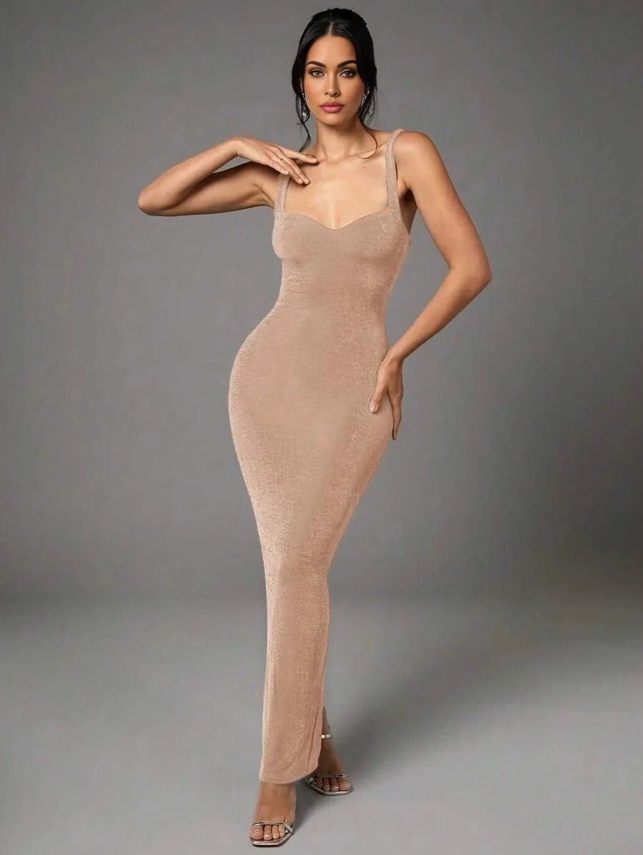 Caterina Maxi Dress - Bodycon Fit - Backless Design - Split Hem