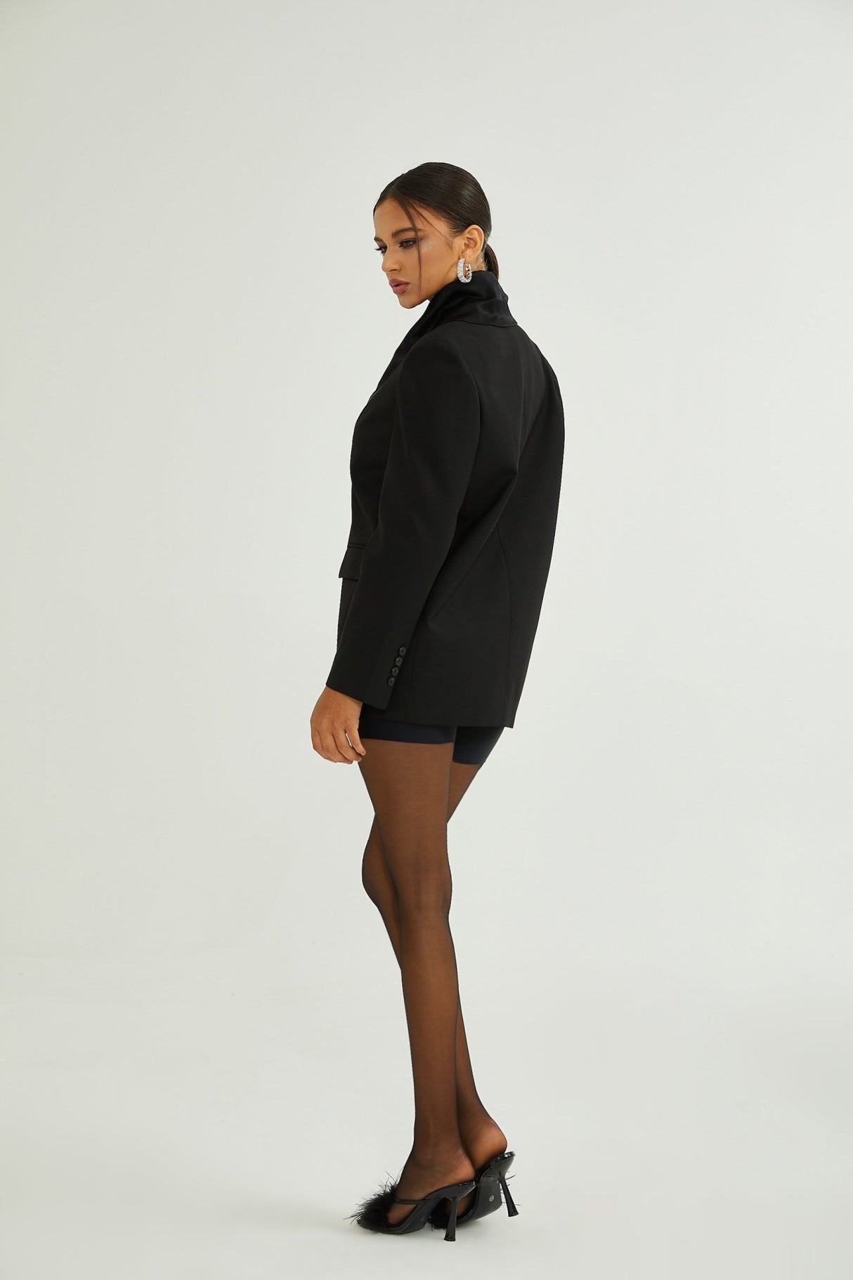 Charlotte Blazer - Wool - Shawl Lapels - Front Button Fastening - Straight Hem