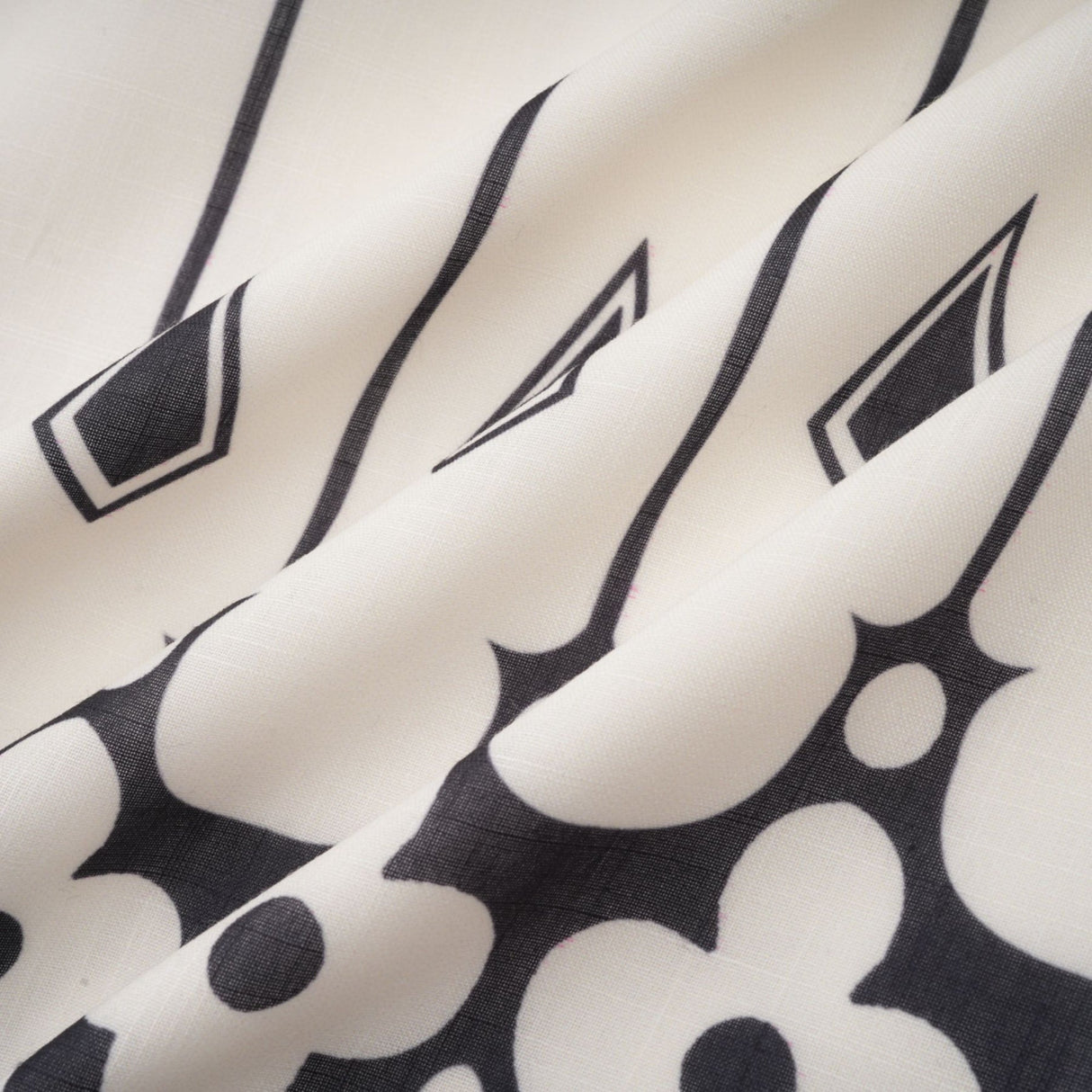 Charlotte Shirt & Shorts - Long Sleeve All - Over Graphic - Front Button Fastening - Elasticated Waist Thigh Length