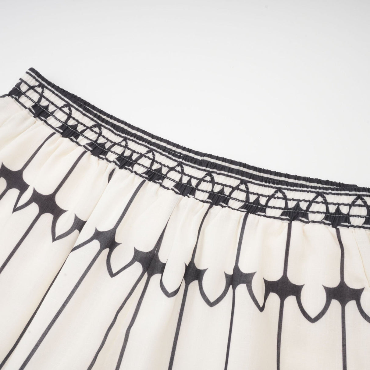 Charlotte Shirt & Shorts - Long Sleeve All - Over Graphic - Front Button Fastening - Elasticated Waist Thigh Length