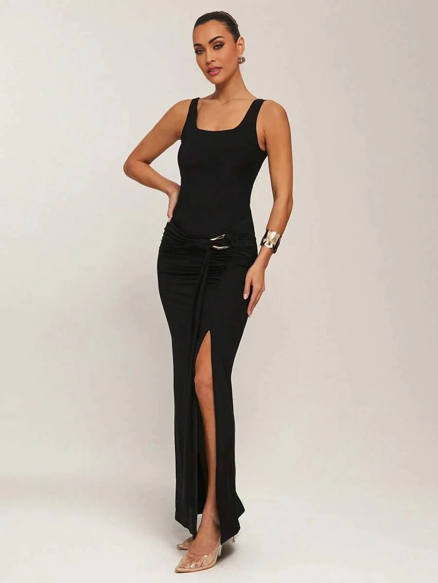 Dallas Maxi Dress - Refined Style - High Stretch Fabric - Slim Fit - Sleeveless - Square Neck Neckline - Wedding Occasion - Premium Quality