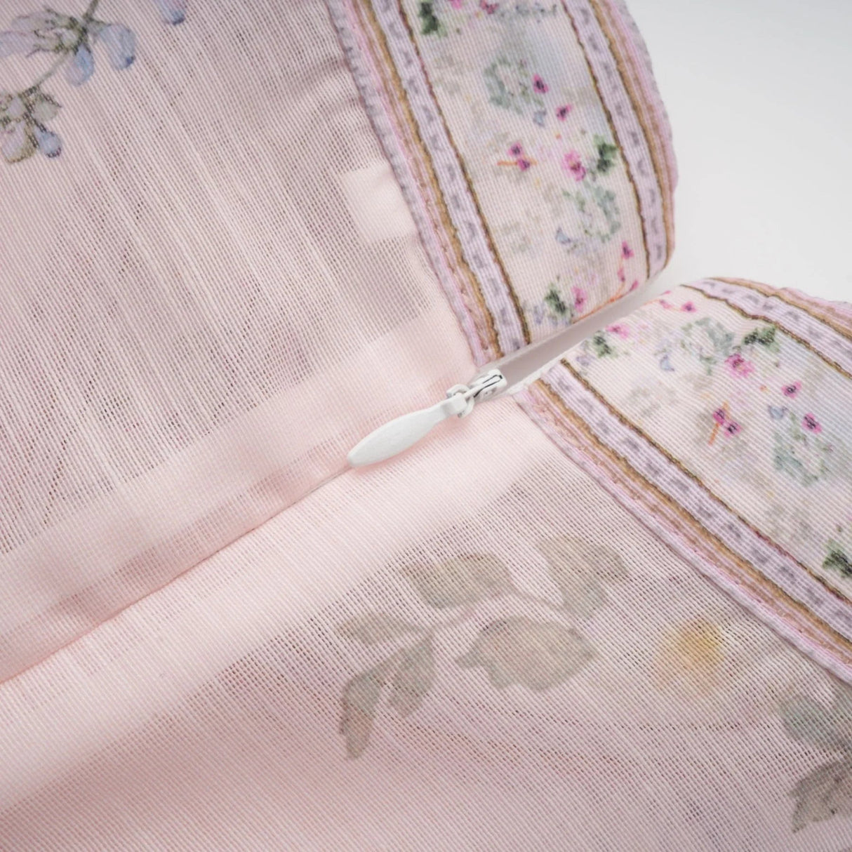 Daniela Mini Dress Light - Pink Floral Print & Belted Waist